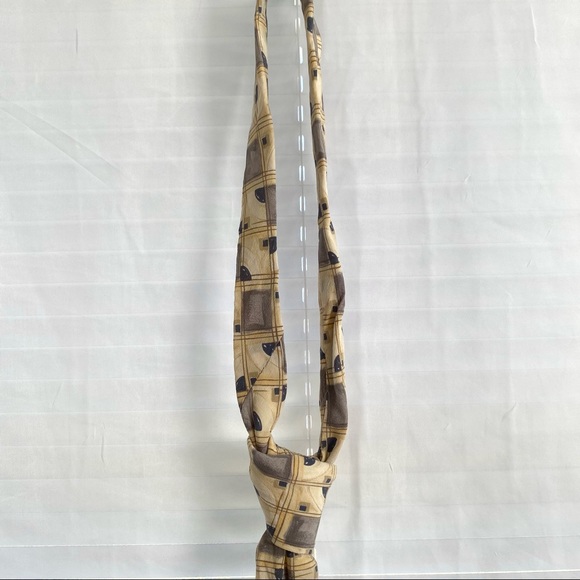 River Brand By Arrow Cream and Brown Square Tie - Picture 7 of 8